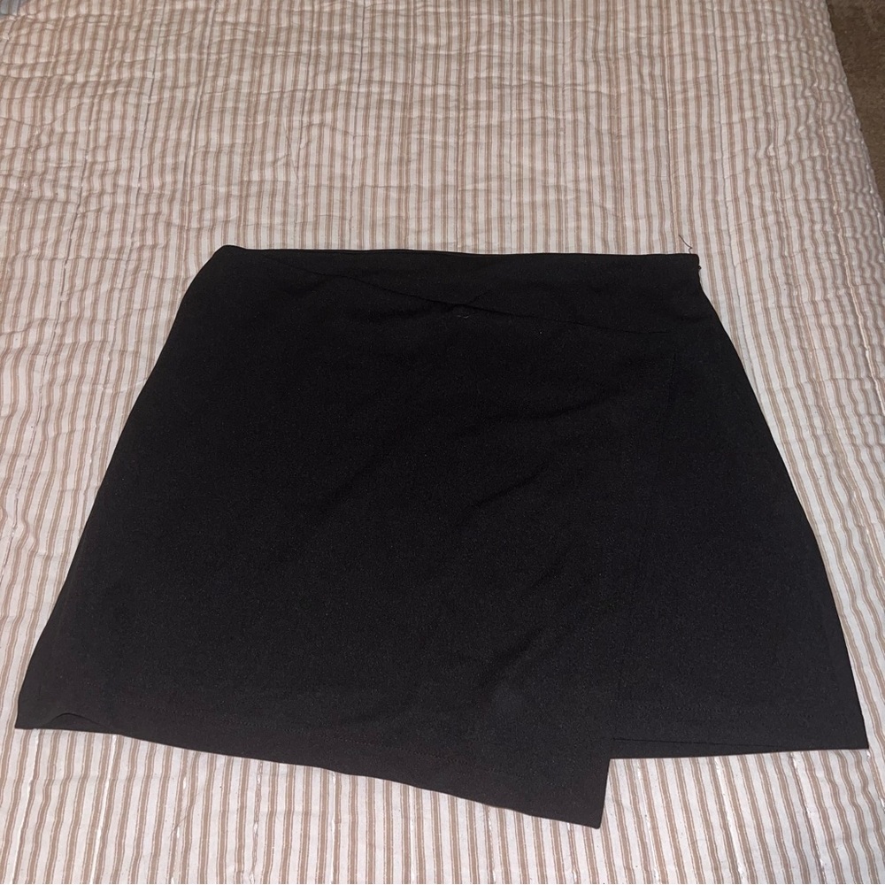 Black skirt